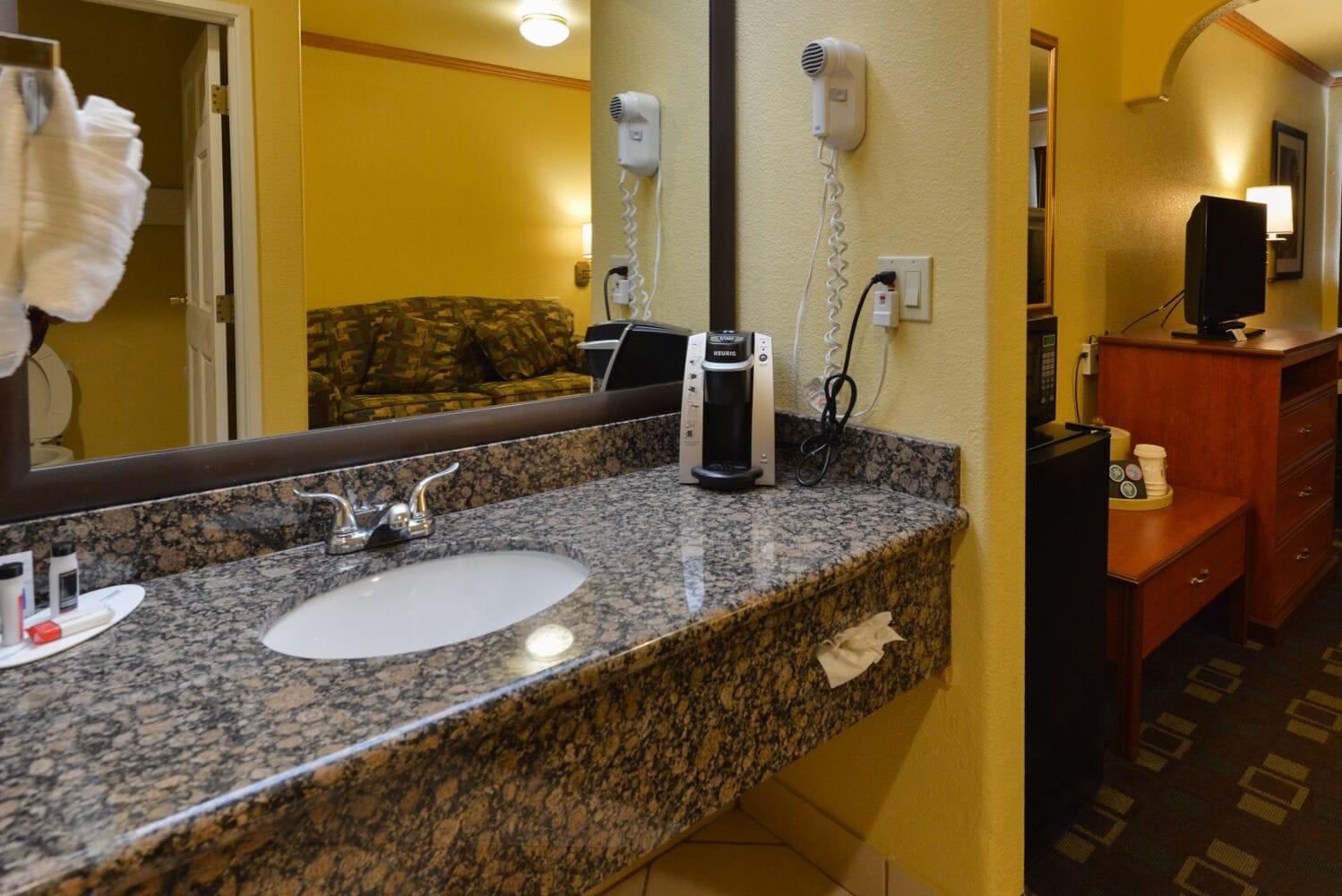 Baymont By Wyndham Garden Of The Gods Colorado Springs Hotel Bagian luar foto